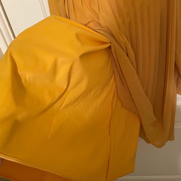 Rachel Parcell, Mustard Dress, Size Medium - Picture 5 of 8